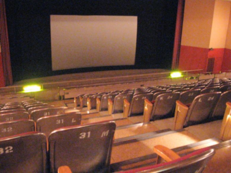 LUX Theatre-寶石戲院